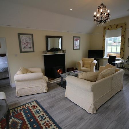 Prince Hill Cottages Worton  Εξωτερικό φωτογραφία